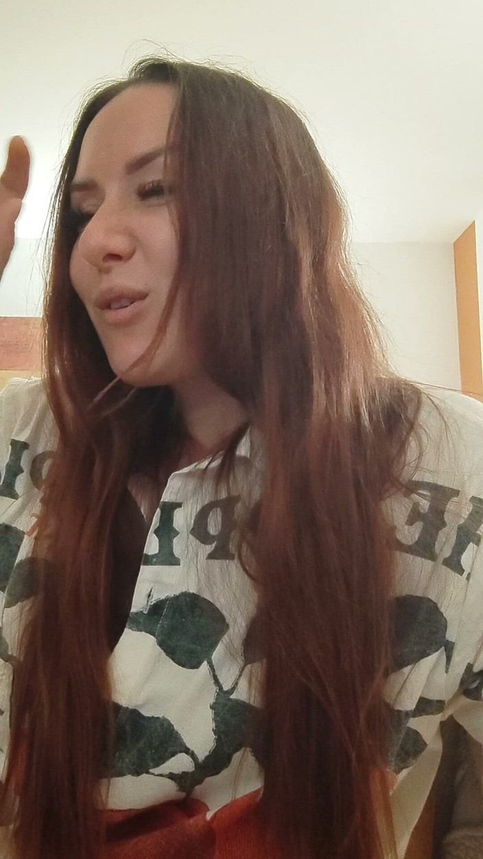 REELL - The cute Girl next door _ FemDom Reality: Scommetto che non puoi venire in questa posizione stupida :d