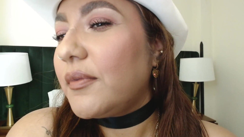 Yessika Baker: Gira MILF Faz Sexo Oral Vestida De Cowgirl