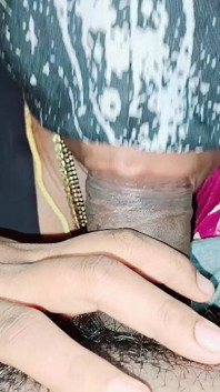 Tamil Couple Desi Woman Wearing Saree Sexy Boobs and Big Pennis Blowjob Massaging