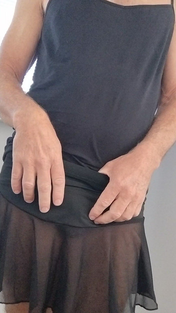 dragontrainer5: Tranny Crossdresser dokucza w czarnej bieliźnie