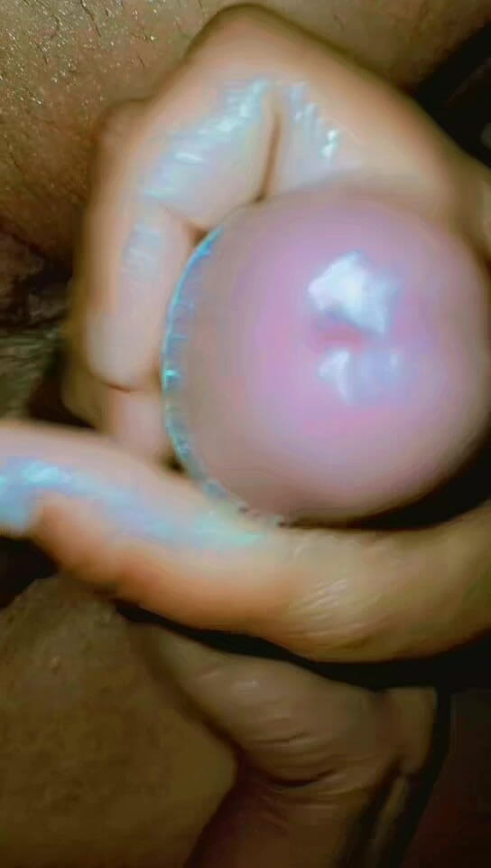 DesiNaina: Am masat penisul vecinului meu și el a ejaculat