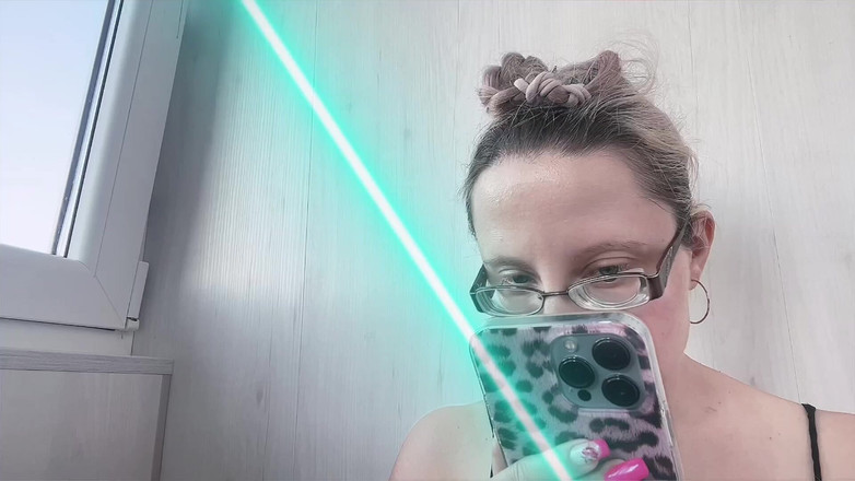 FinDom Goaldigger: Vanavond draag je je - omdat mietjes niet pissen als mannen