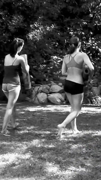 Sự quyến rũ đồng tính nữ nóng bỏng cổ điển sau lớp học yoga