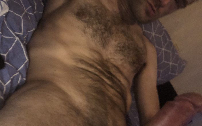 Deyan_XL: Sexy nadržený chlap masturbuje pro silný výstřik