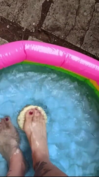 Miss Wagon Vegan Fetish: Miss Wagon Vegan summer feet fetish 2020