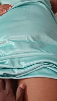 Baise et massage à poil par son beau-frère