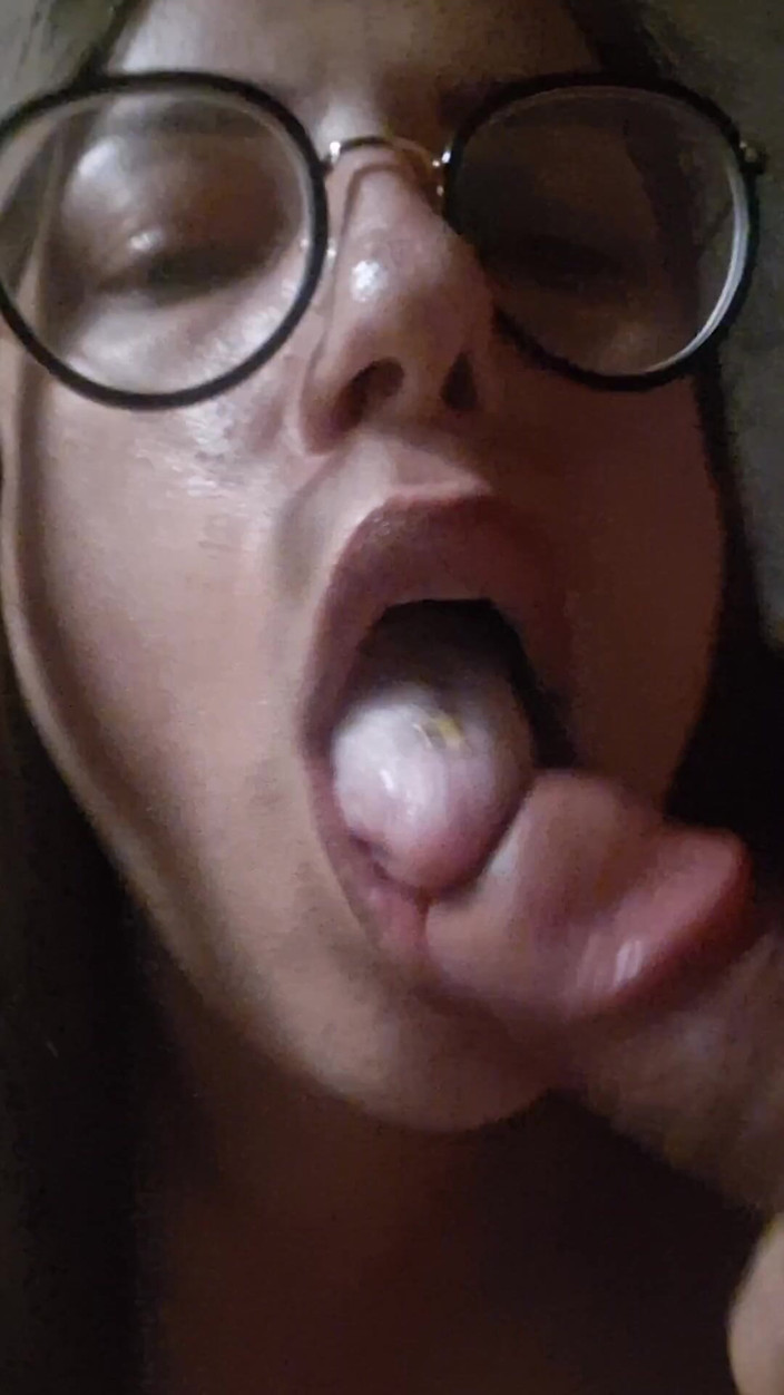 Pepinio and Ronte: Blowjob MILF Short