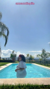Eboni montel kentut seperti gila di kolam