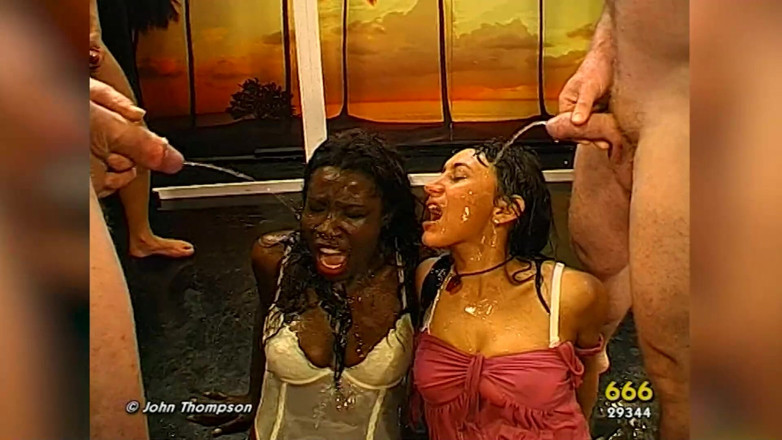 Piss Lover: Ggg - Nasse Pissende Orgie Mit Geilen Schätzchen, Schwänze Lutschen