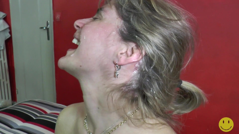 French Amateur Porn: Carole. baculatá swingerka chce, aby byly její díry naplněny