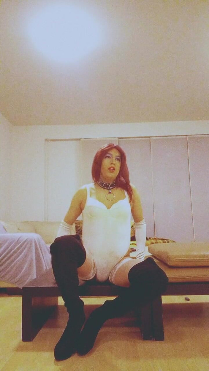 Tammy sissy slave: Melancap dengan dildo