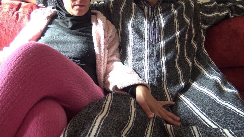 Souzan Halabi: 65 år gammal indisk muslimsk farmor ger avsugning till 18 -årig pojke i...