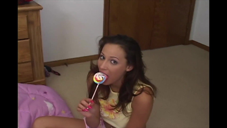 EroticPlanet XXX: Layla Rivera muele una enorme polla y la monta mojada...