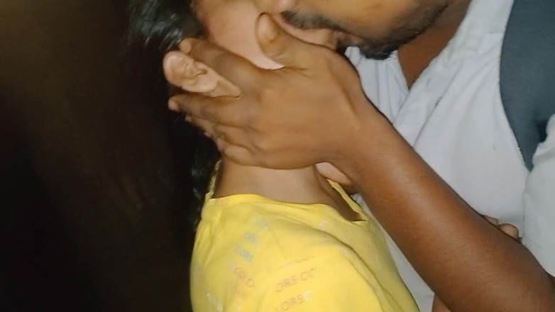 NikiRathod: divya ke saath raat men jangal men land chusaee - land...