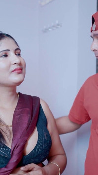 Desi Hot Bhabhi svedena ac technikem v sexy místnosti