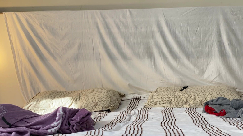 Jollyfuckingoldman: Bini tidak dapat menahan kawan suaminya - berakhir dengan tembusan berganda...