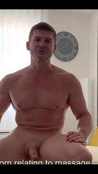 Trener uwielbia masaż