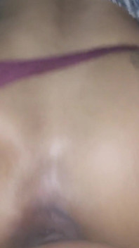 Brunette Feels Horny When Giving Her Ass