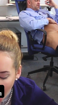 Amener nos belles-filles au bureau devient sexuel rapide - Swappz