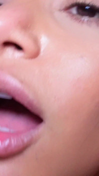 大きなお尻が硬いペニスで跳ねるフェイシャル