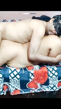 Bhabhi Kajol dalam panggilan video