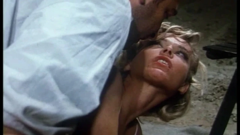 Inhonorof porn: Kelly Takes Roberto Malone's Big Cock All in Her Ass...