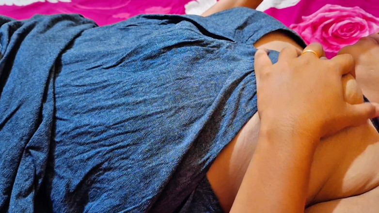 Amanda jenny: POV marzy, gdy napalona kobieta ogląda porno i myśli to...