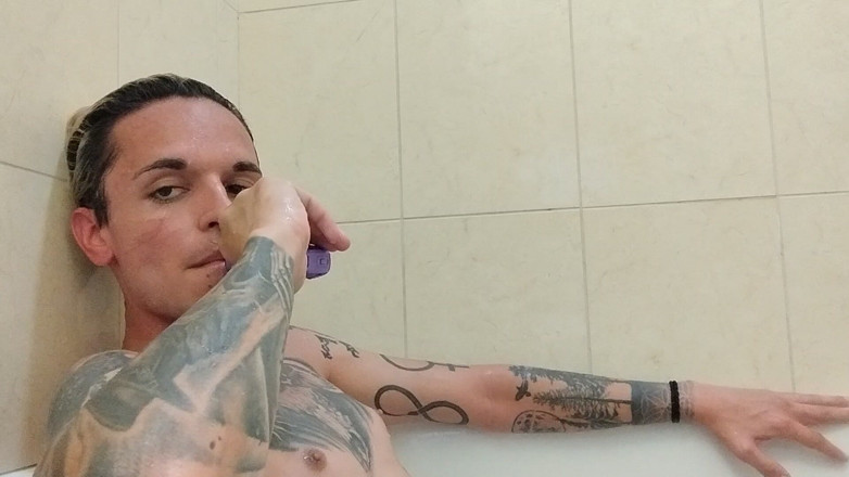 Vovxxx: Bagno La Mia Pisciata