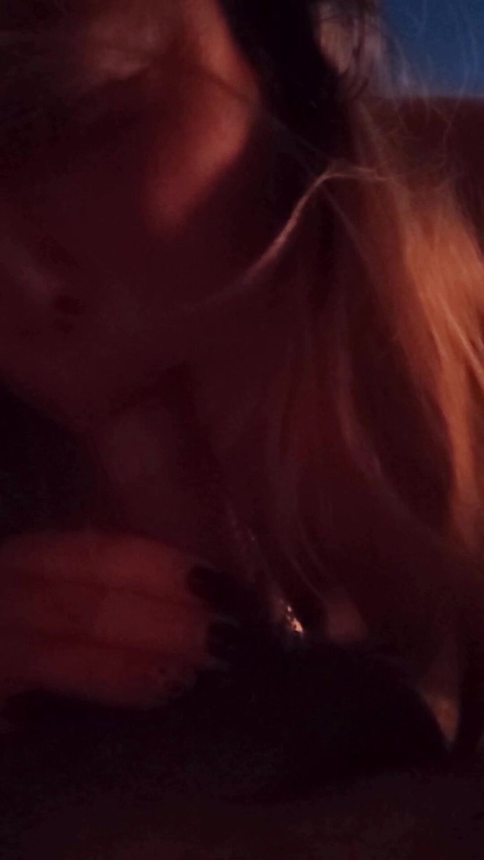 Whitekitten: Alla MILF Piacciono I Pompini - Adorazione Del Cazzo