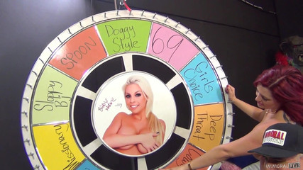 Immoral Live: Dayna Vendetta ialah si rambut merah panas yang merokok