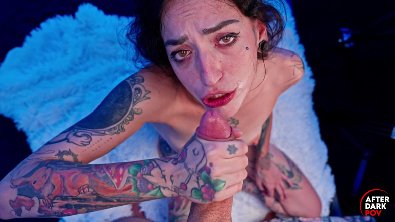 After Dark POV: Brisen baise et squirte à l’after dark POV 4K