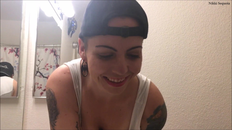 Nikki's Fetishes: Adik tirimu yang lebih tua masuk - joi