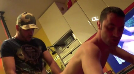 Gaybareback: Ošukaná xxl hetero arabkou