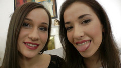 European fresh porn: Две длинноногие брюнетки наслаждаются хардкорным анальным тройничком