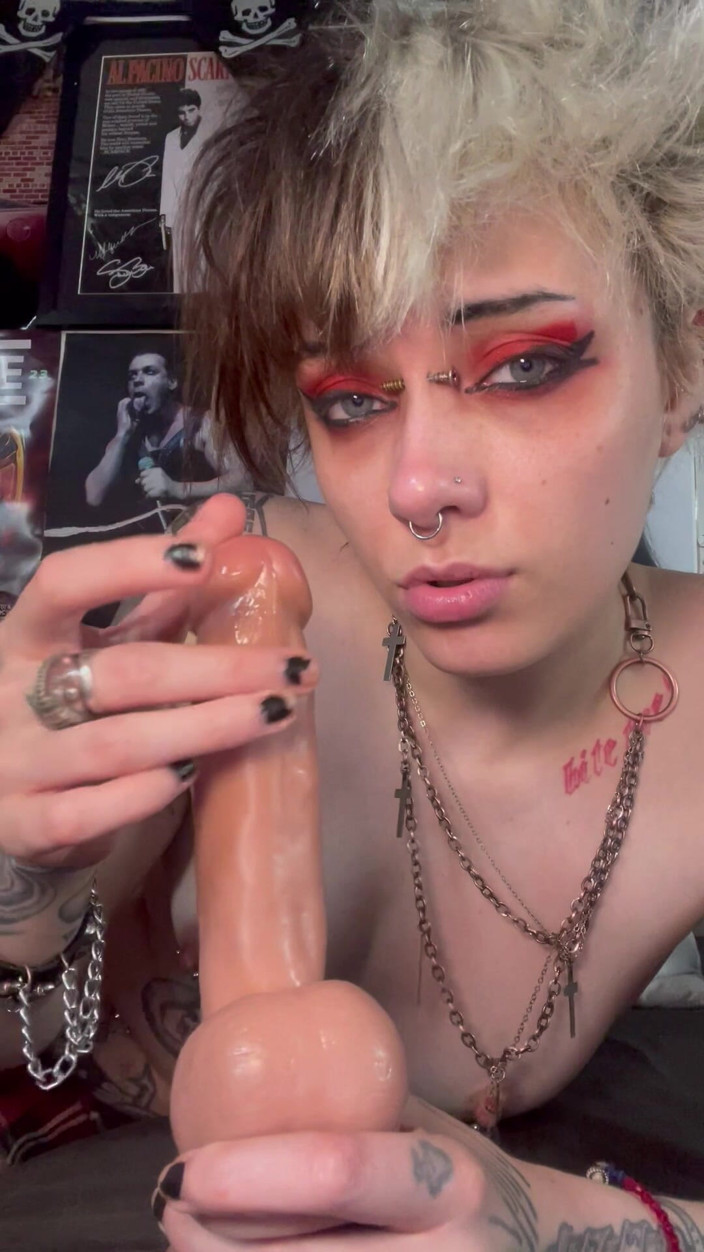 Glitterqueen1999: Topless Goth Girl Handjob Till You Blow Your Load JOI...