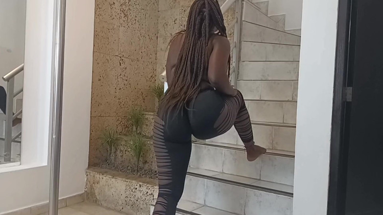 Crisprn6: Daniela Price BBW Heban Ekspert Głębokiego Gardła Zostaje Rozbity I...