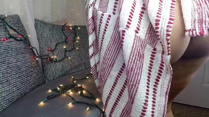 RosemarieLoves: ママの小さな足とキャメルトゥのプッシー