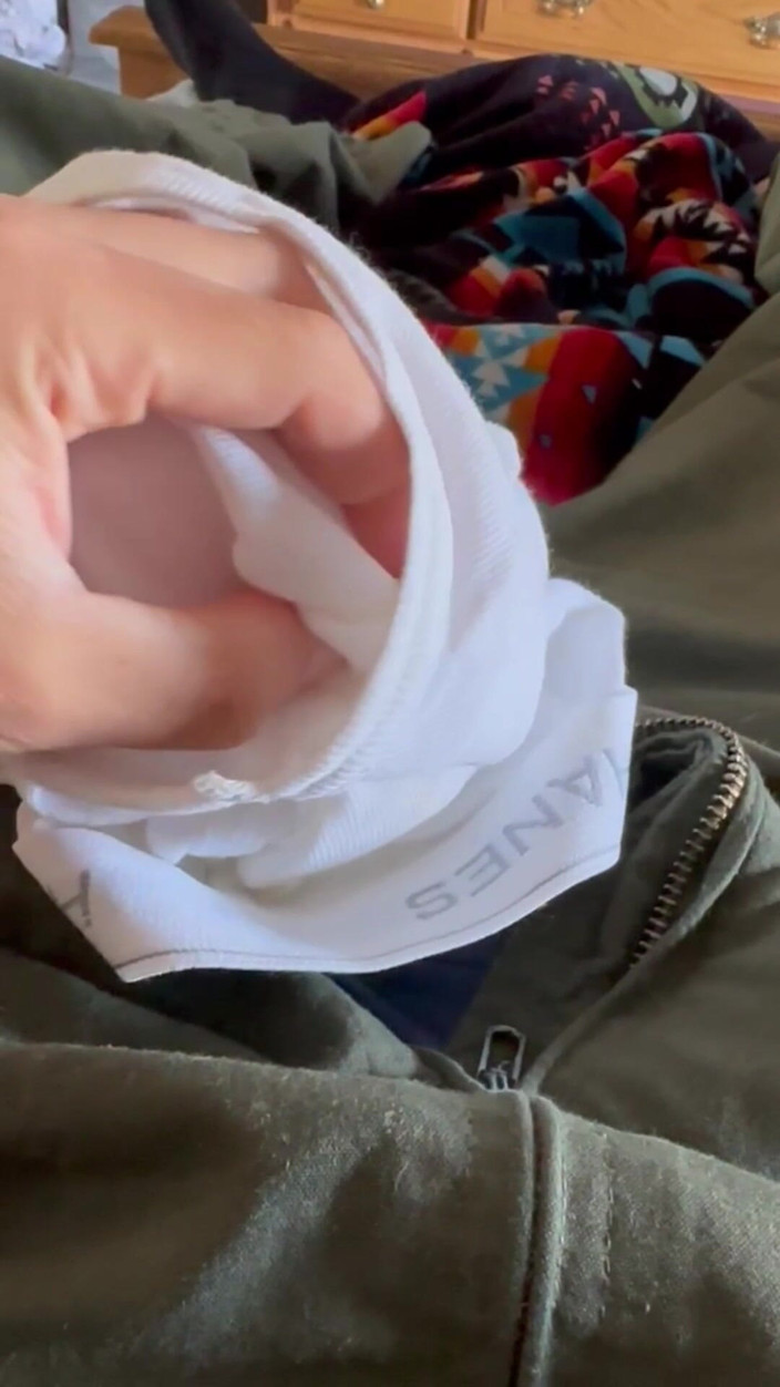 Gay Soldier Stuff: Съемка спермы на синем jockstrap, белые трусики, дрочу в моей армейской форме!