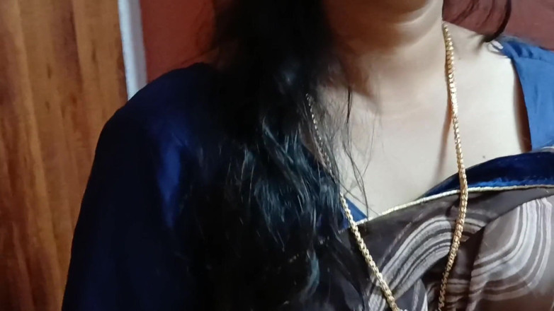 Desisexqueen: Primera vez de pareja india