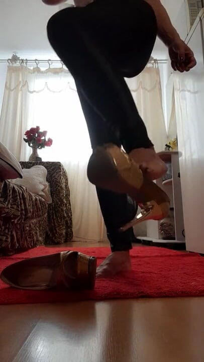 Stefany karoliny: Stefany Karoliny, usa pantalones de piernas brillantes y brillantes para...