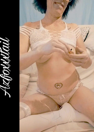 AzFoxxxTailPhelicia: Nipclamps vibrants 22-03-23