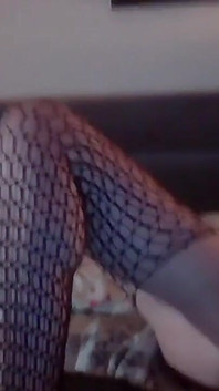 Istri suka banget di-fisting habis-habisan