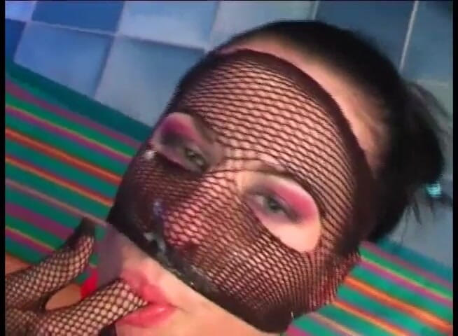 Fetish Desire: Fetiche de menina em botas de couro e máscara de...
