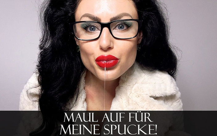 Lady Blackdiamoond: Doe je mond open voor mijn pruck!