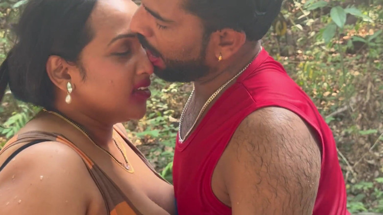 Kamasutra61: Coppia indiana indiana scopa tutto video nel sesso in piscina...