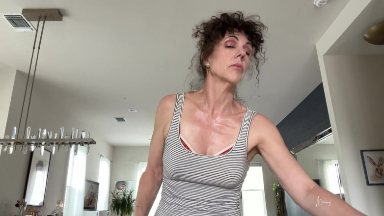 YourFavoriteMommy: Help Your Stepmom