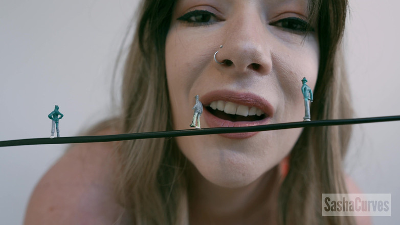 Sasha Curves: Các trò chơi Giantess