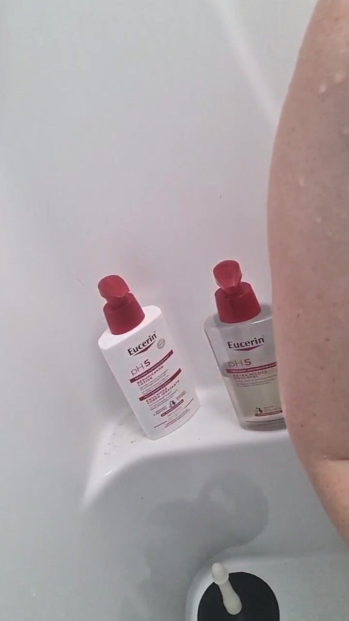 KittieNoOne: Masterbation i duschen