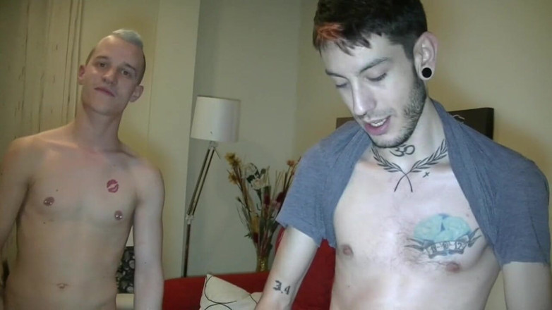 HARD FUCKER FROM MADRID: Blonder twink ohne gummi gefickt