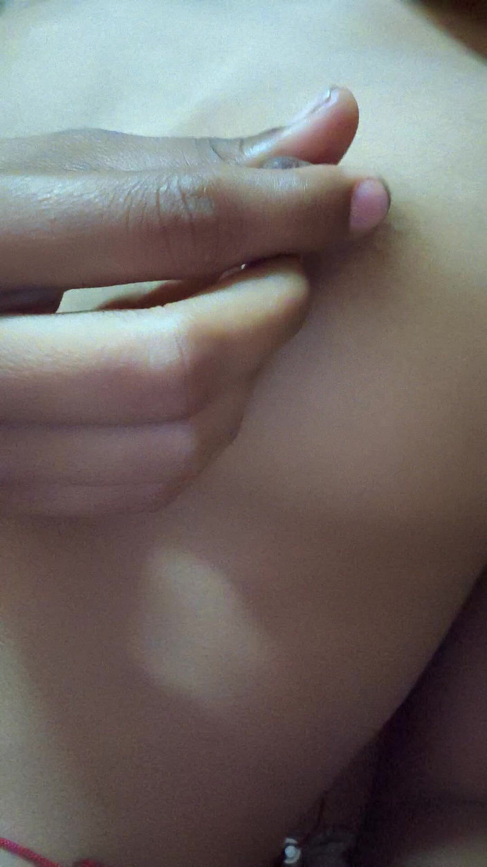 Moma: Сексуальное видео